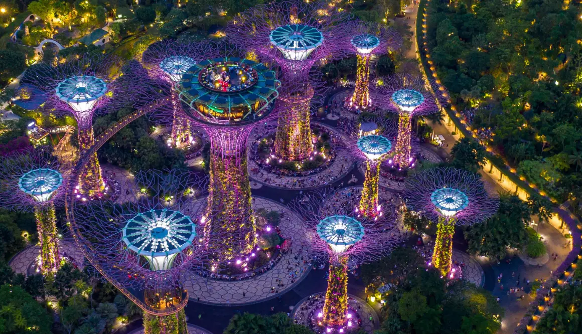 Viva o melhor do Sudeste Asiático em 14 dias inesquecíveis entre templos, ilhas paradisíacas e a modernidade vibrante de Singapura!