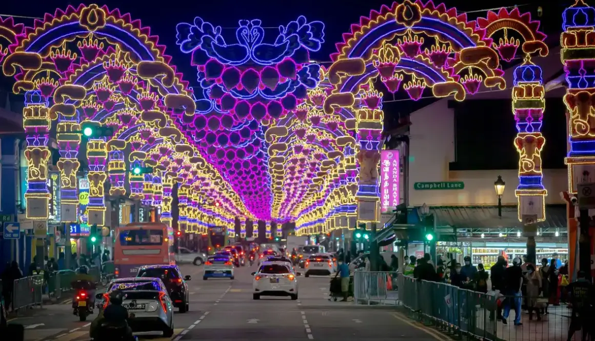 Viva o melhor do Sudeste Asiático em 14 dias inesquecíveis entre templos, ilhas paradisíacas e a modernidade vibrante de Singapura!