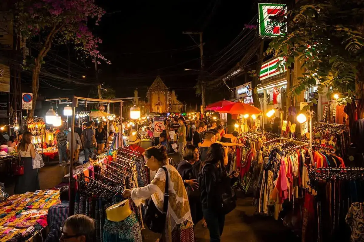 Chang Pueak Food Market