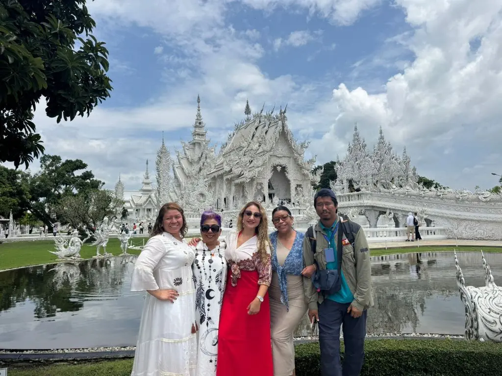 Por qué un guía en español transforma tu viaje en Tailandia