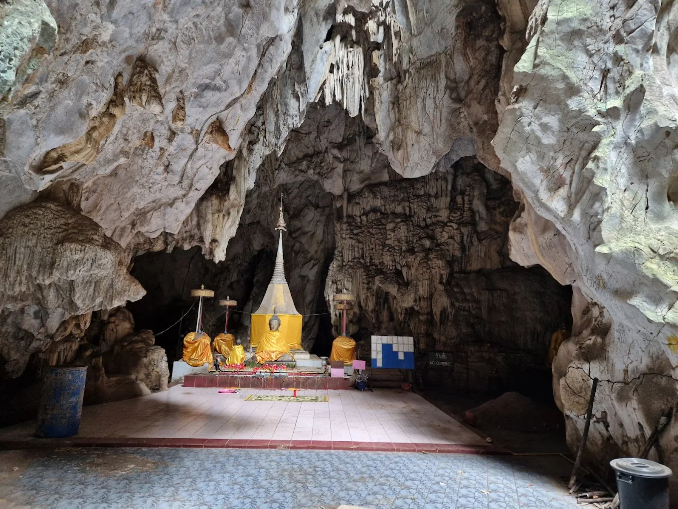 Wat Tham Pla